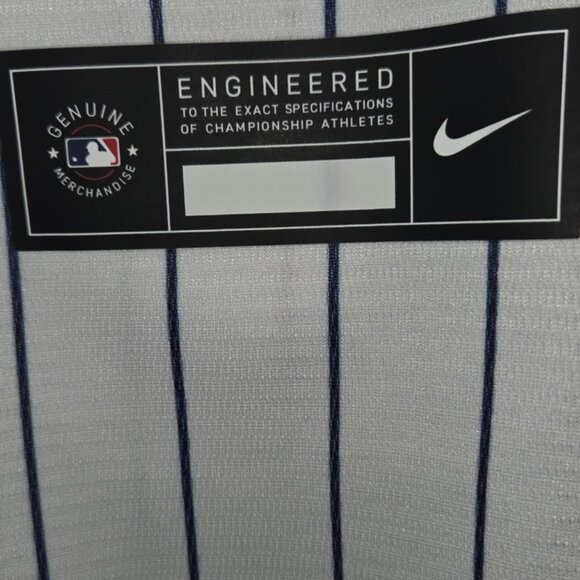 Men's New York Yankees Aaron Judge Nike White Home Limited Player Jersey - Picture 7 of 9